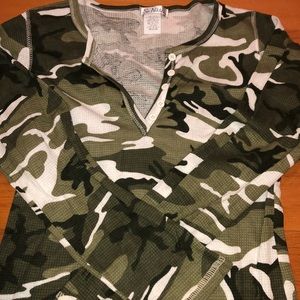 So Nikki Camo Long Sleeve Thermal